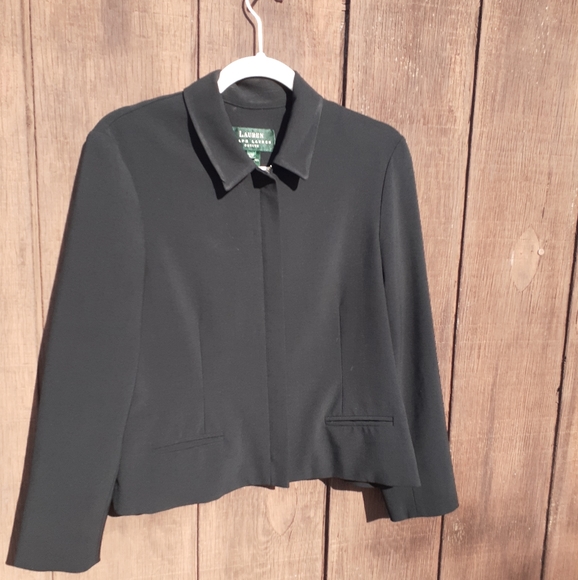 DONATED Locally | Vintage Women's Blazer - Picture 7 of 9